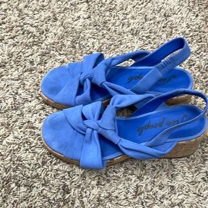 Free People Rare Find Sandals Forget me Knot in Electric Blue size 40 (us 10)